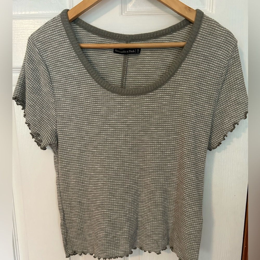 Abercrombie top XL